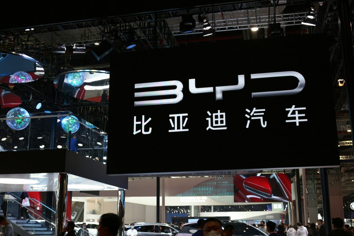 比亞迪的反向進擊：從汽車巨頭到平板電腦新玩家